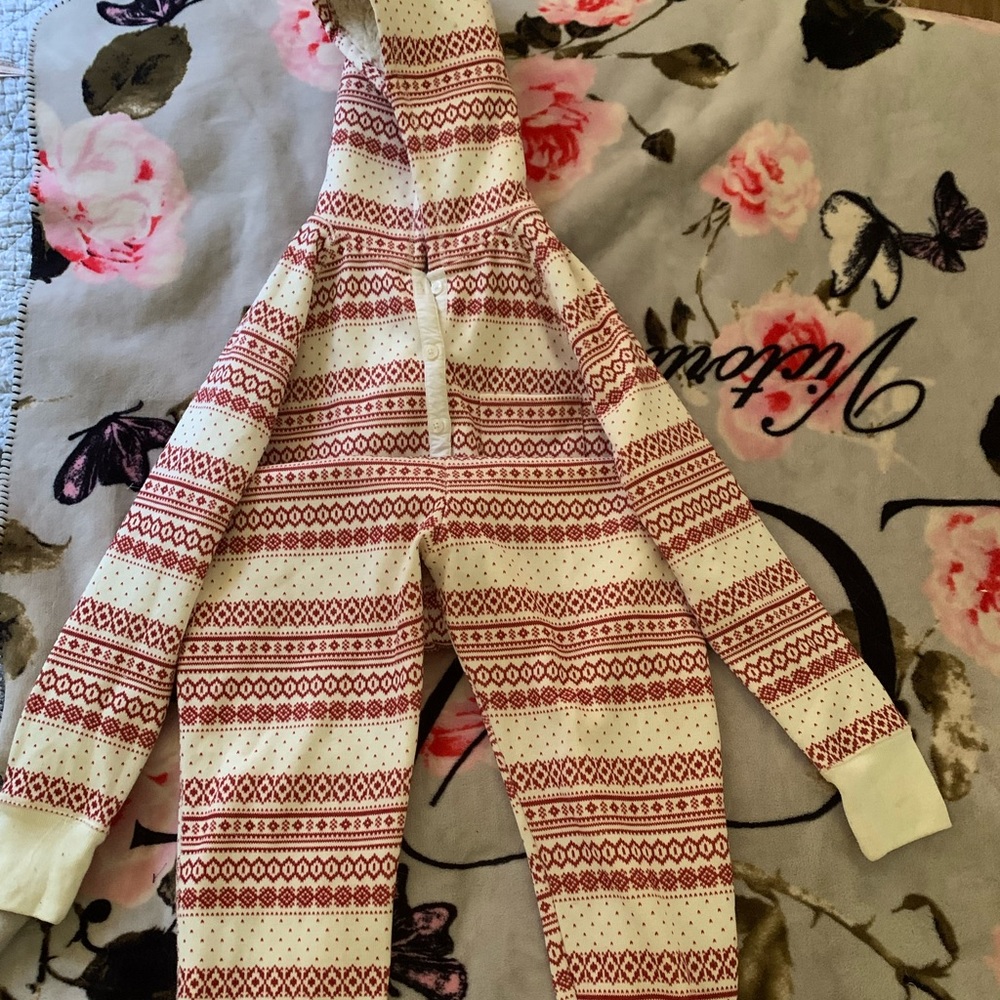 Abercrombie & Fitch | Cozy onesie